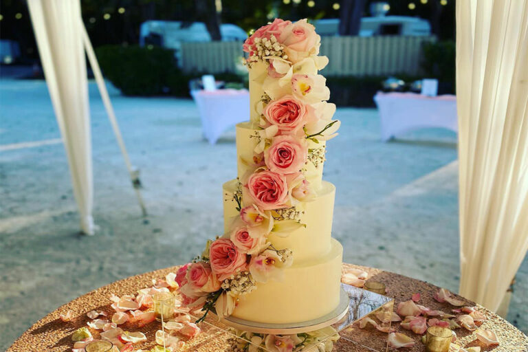 Maggie's Bakery Florida Keys Weddings • Key Largo Lighthouse