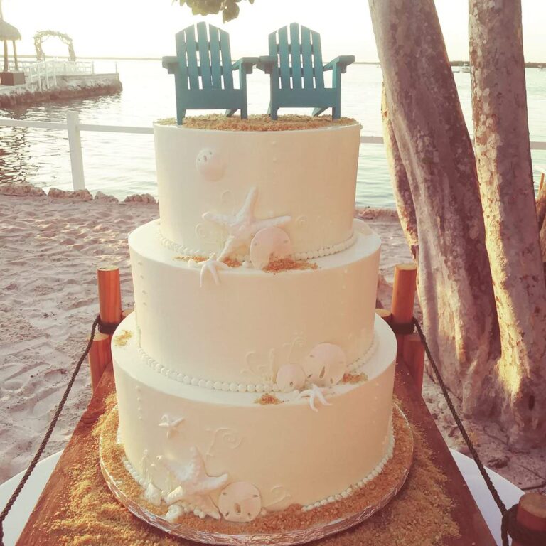 Maggie's Bakery Florida Keys Weddings • Key Largo Lighthouse